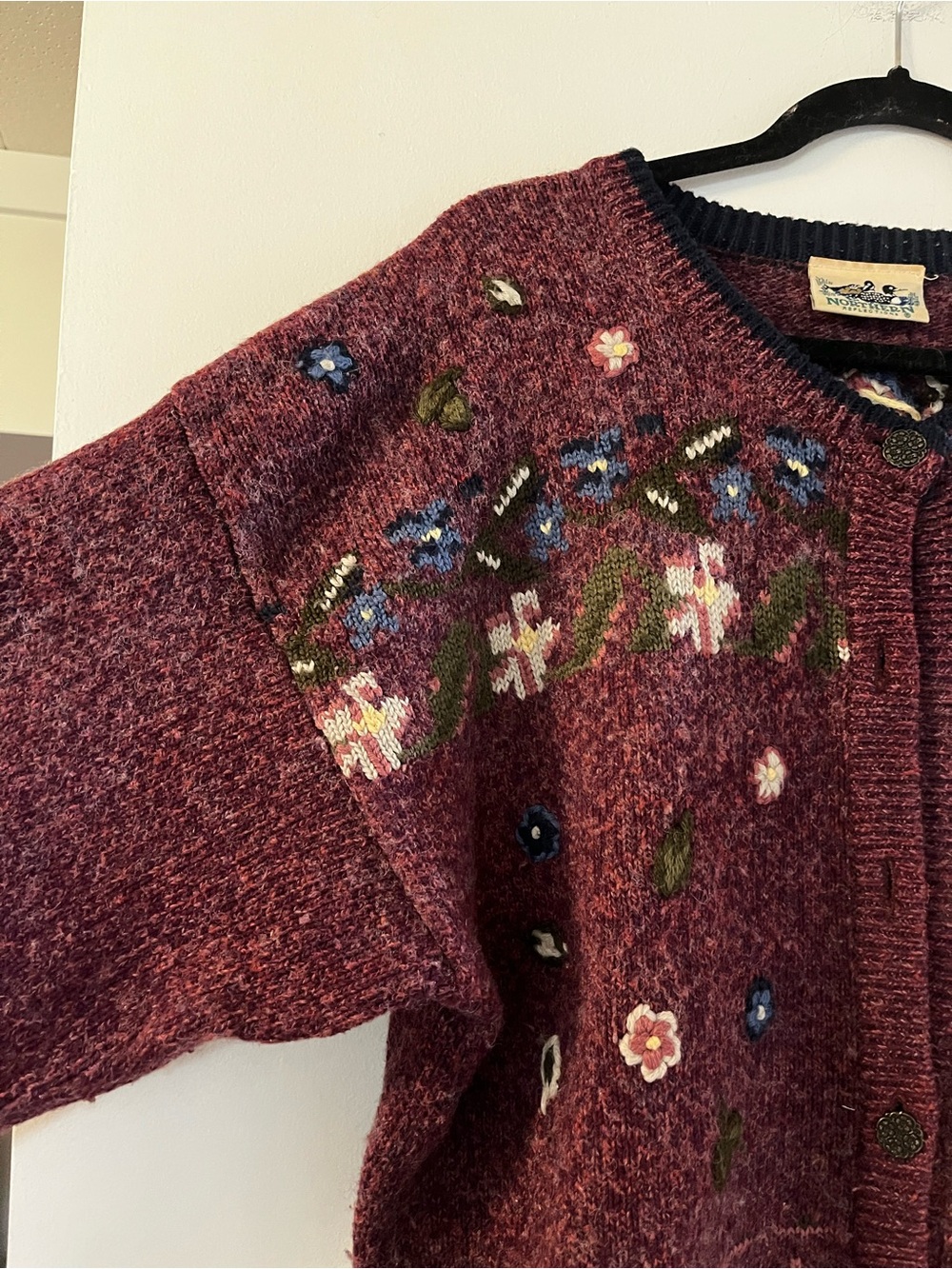Northern Reflections | Vintage Cardigan Sweater - Picture 2 of 14